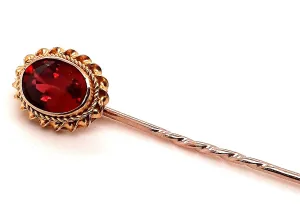 9ct Yellow Gold & Ruby Pin