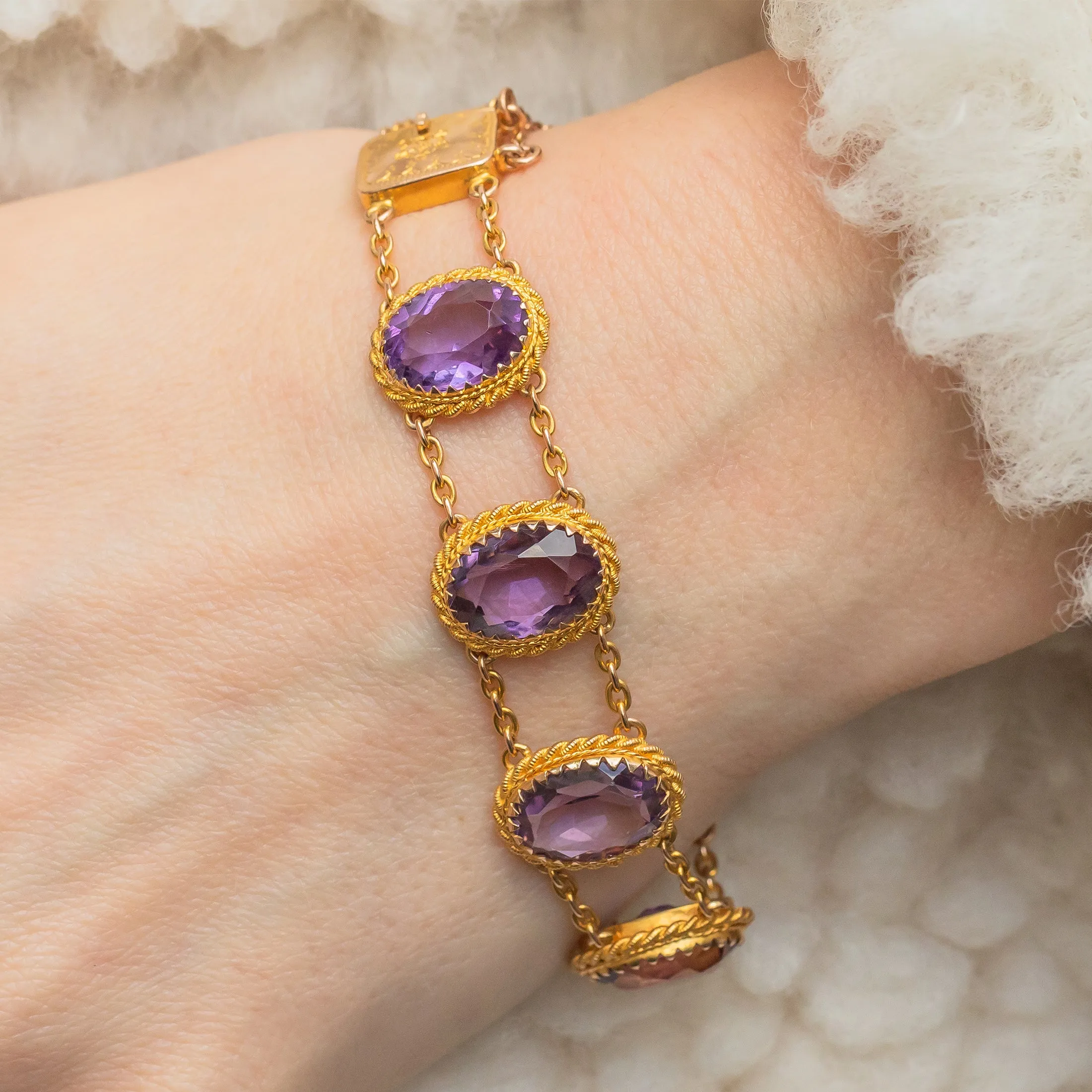 Antique 9ct Gold Amethyst Bracelet, 23.60ct