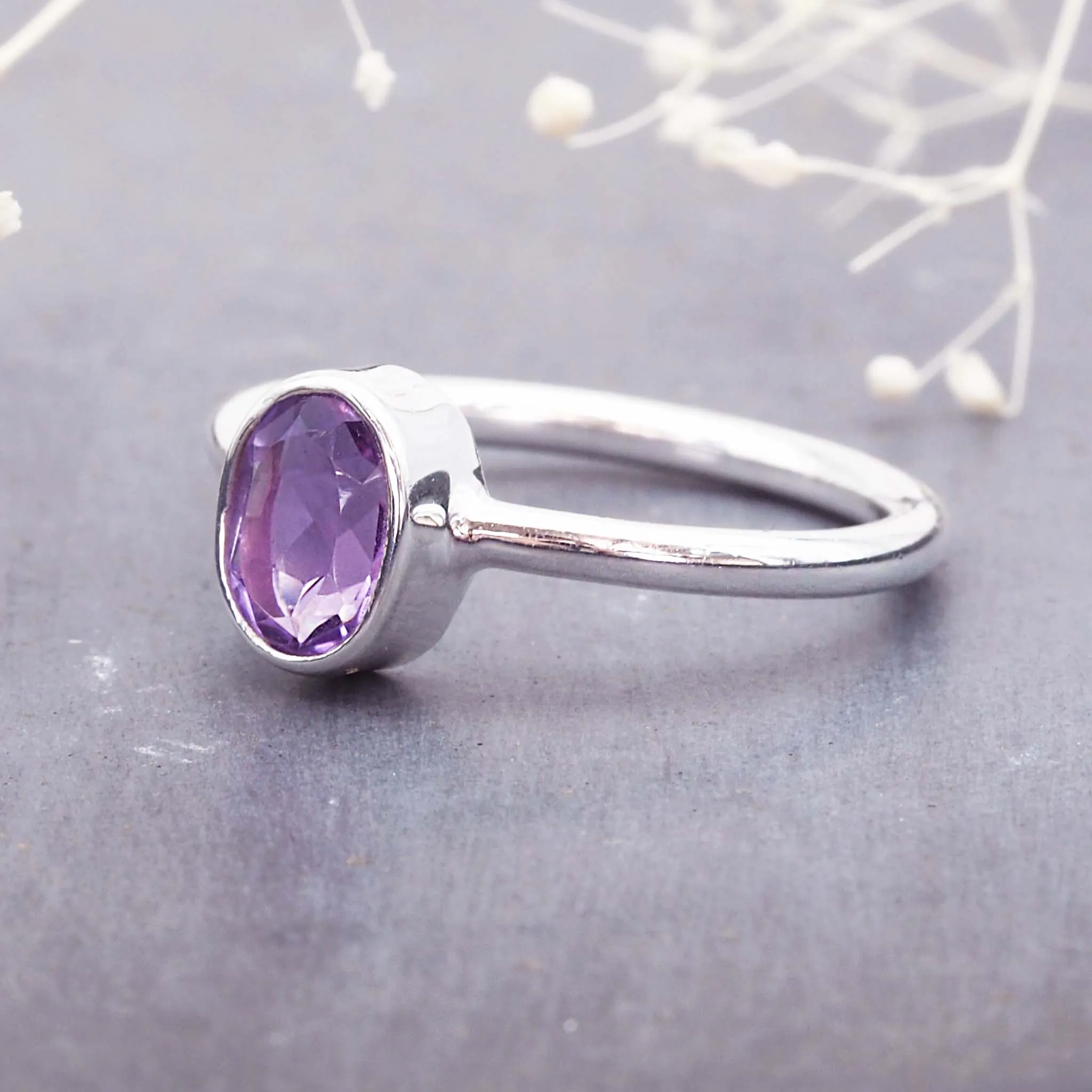 Dainty Oval Amethyst Ring