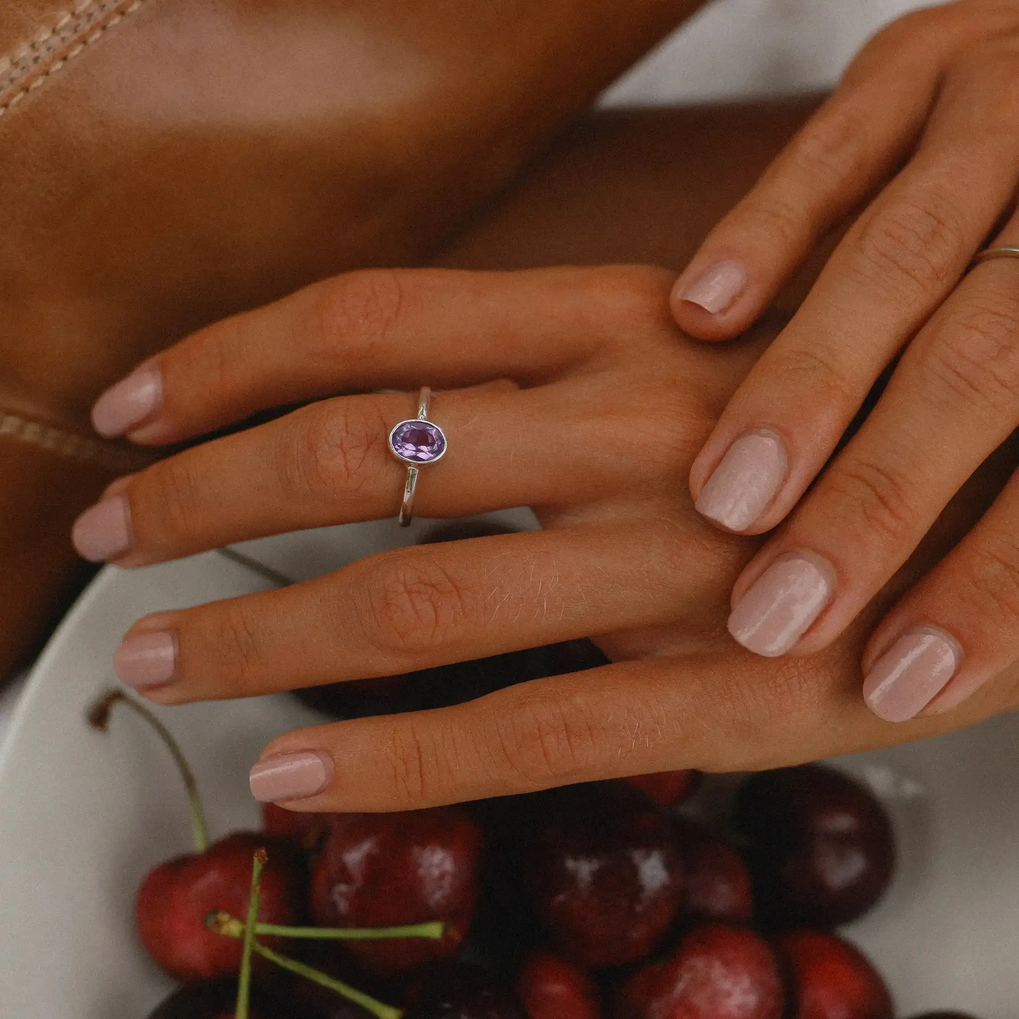 Dainty Oval Amethyst Ring