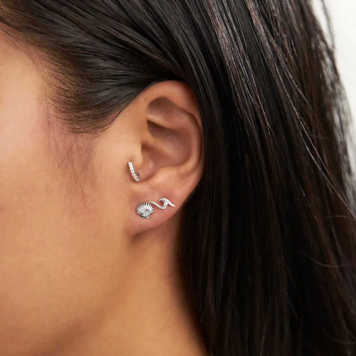 Dainty Wave Studs