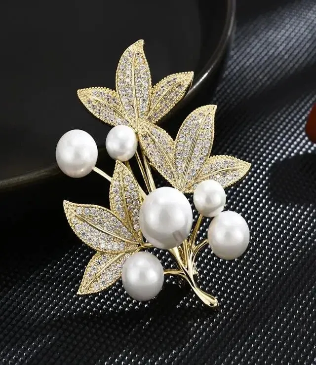 Elegant Broaches-Clothing Decorations