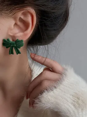 Enchanting Emerald Bow Velvet Earrings