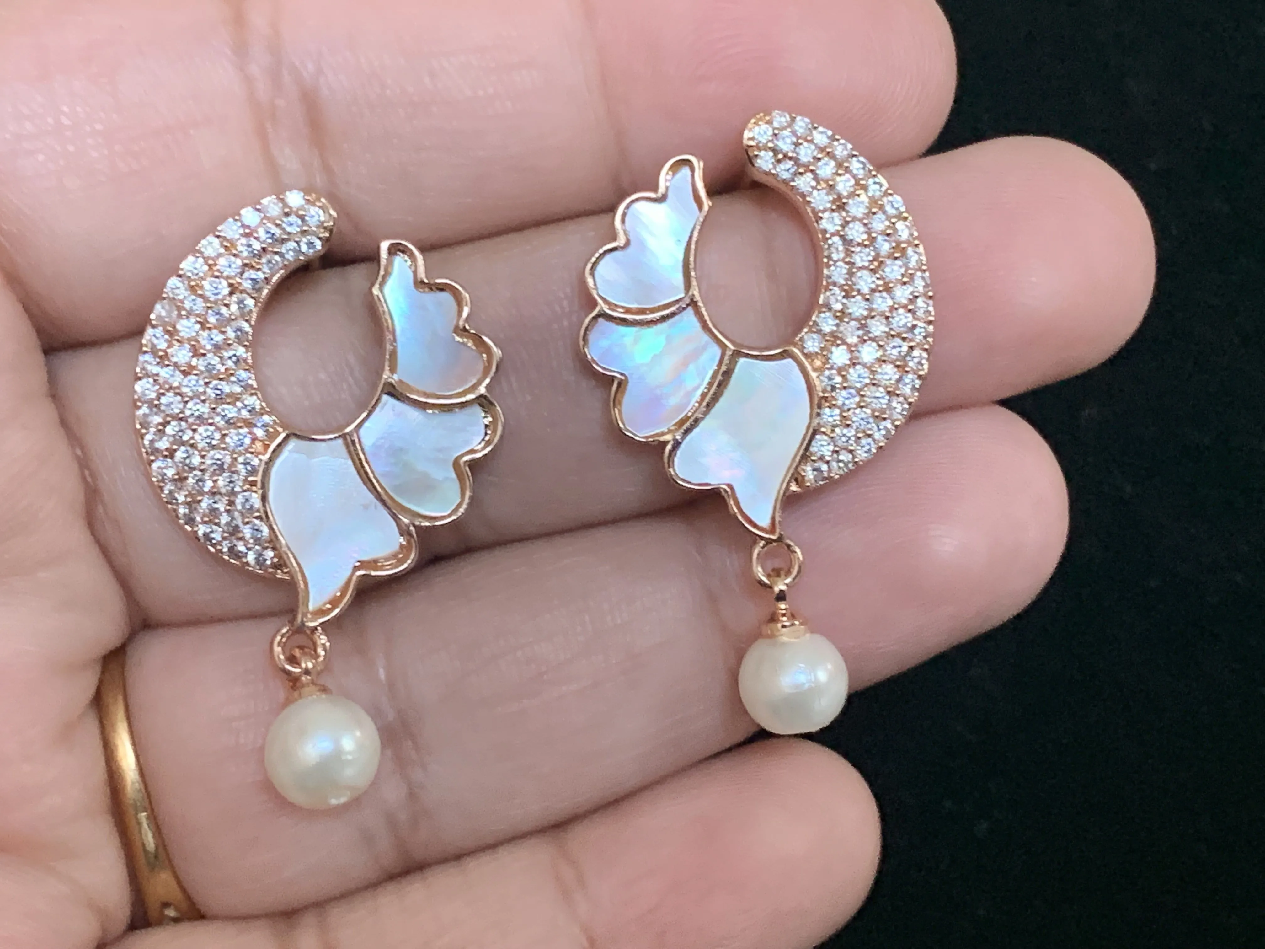 ET20 Mother of pearls earrings( READY TO SHIP) and