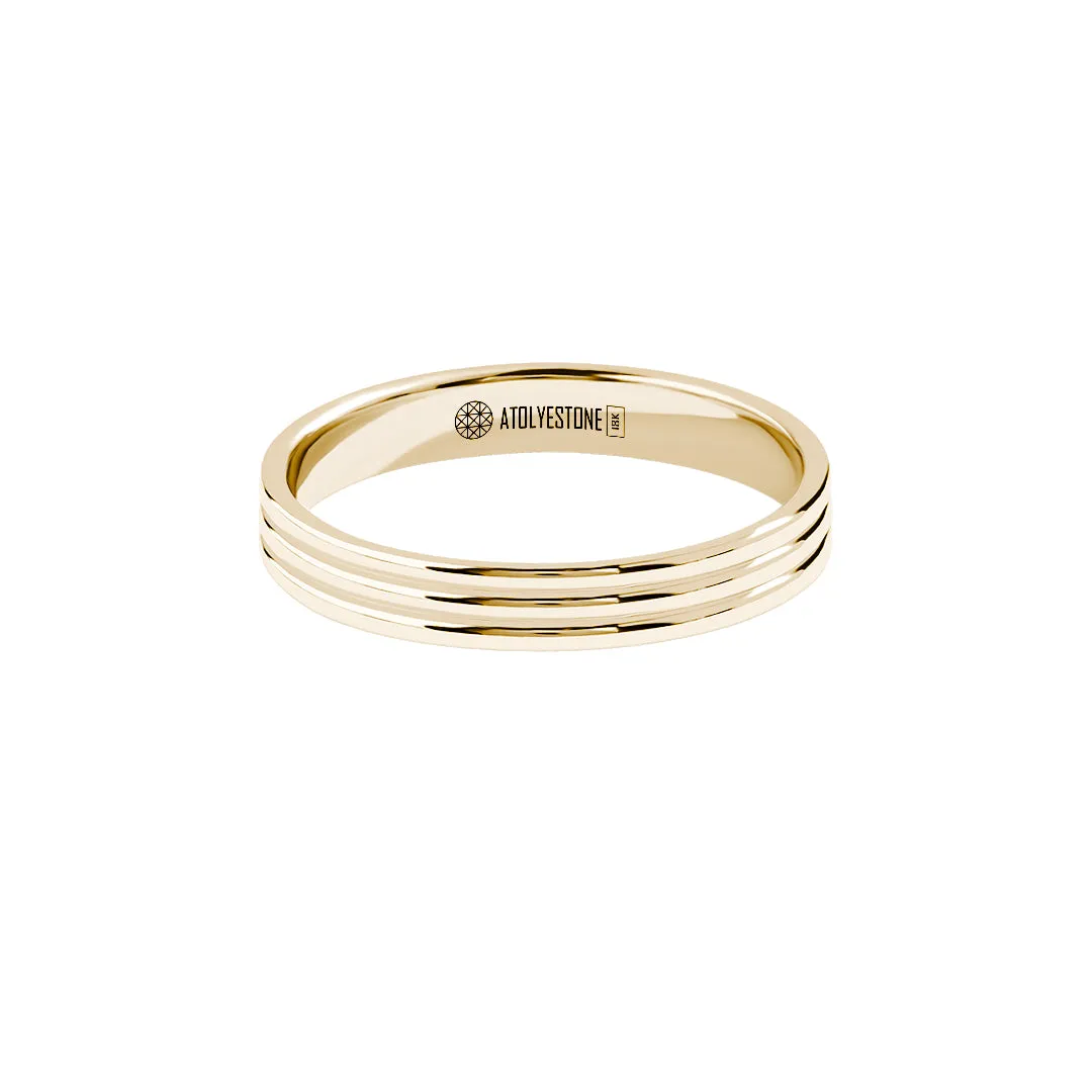 Lined Band Ring in Gold