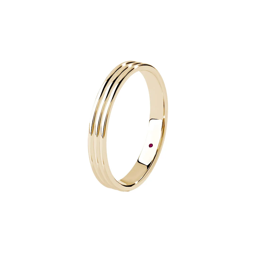 Lined Band Ring in Gold