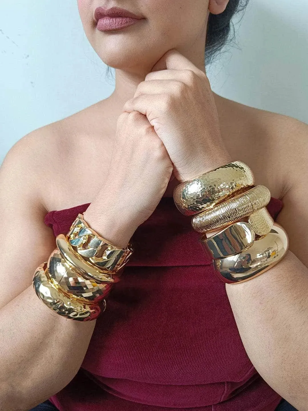 Nimrit Kaur Ahluwalia In Gold Plated Slip On Bracelets