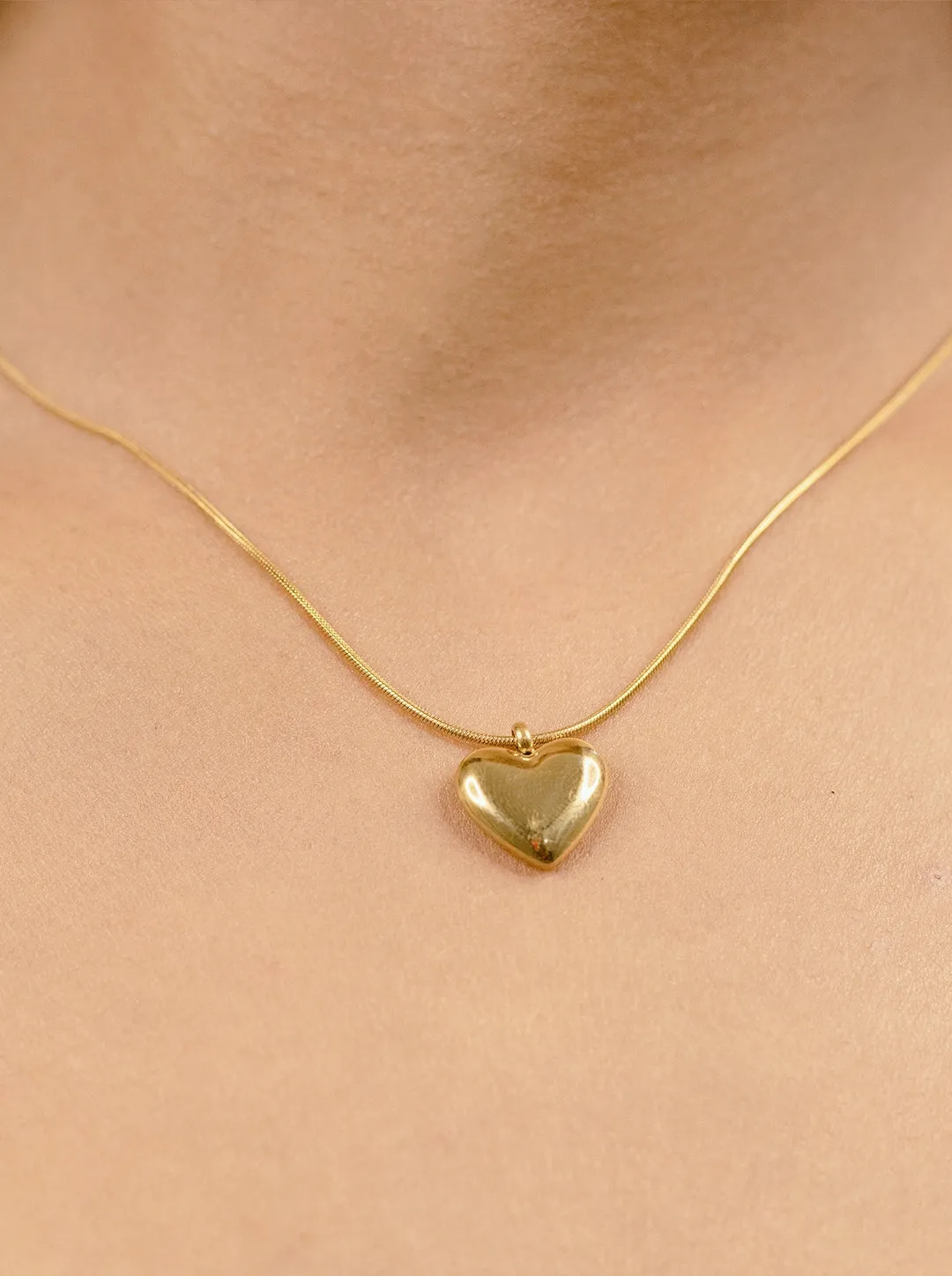 Ornaio 18K Gold Plated Anti Tarnish Heart Shape Pendant Chain Necklace