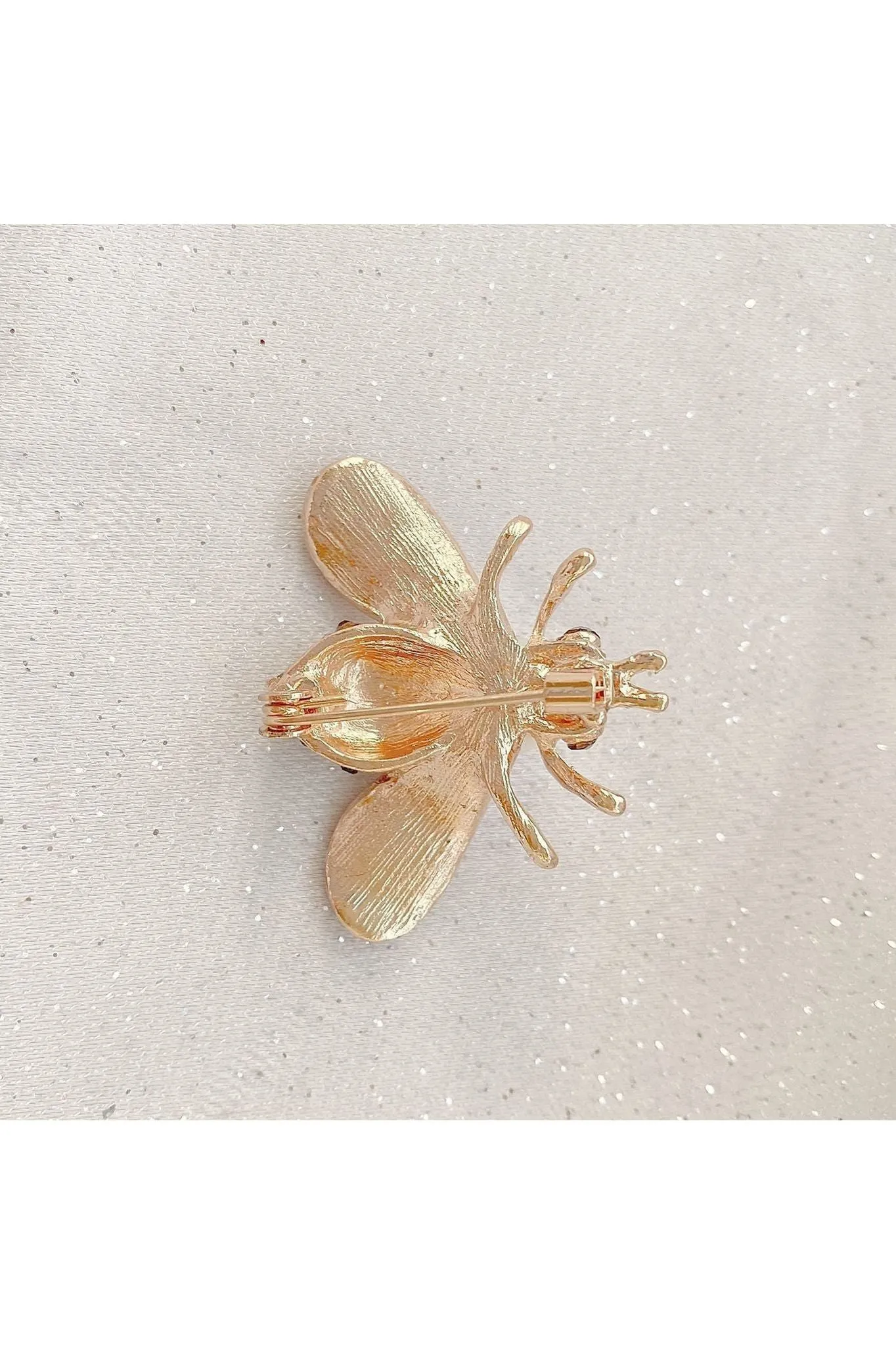 QueenMee Accessories Bee Brooch Gold Pearl Pin Crystal