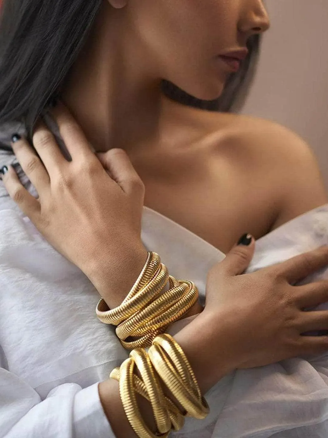 Ridhi Dogra In Triple Layer Wrap Stretchable Bracelet